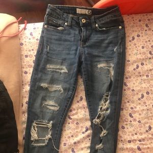 Guess jean pants in good condition